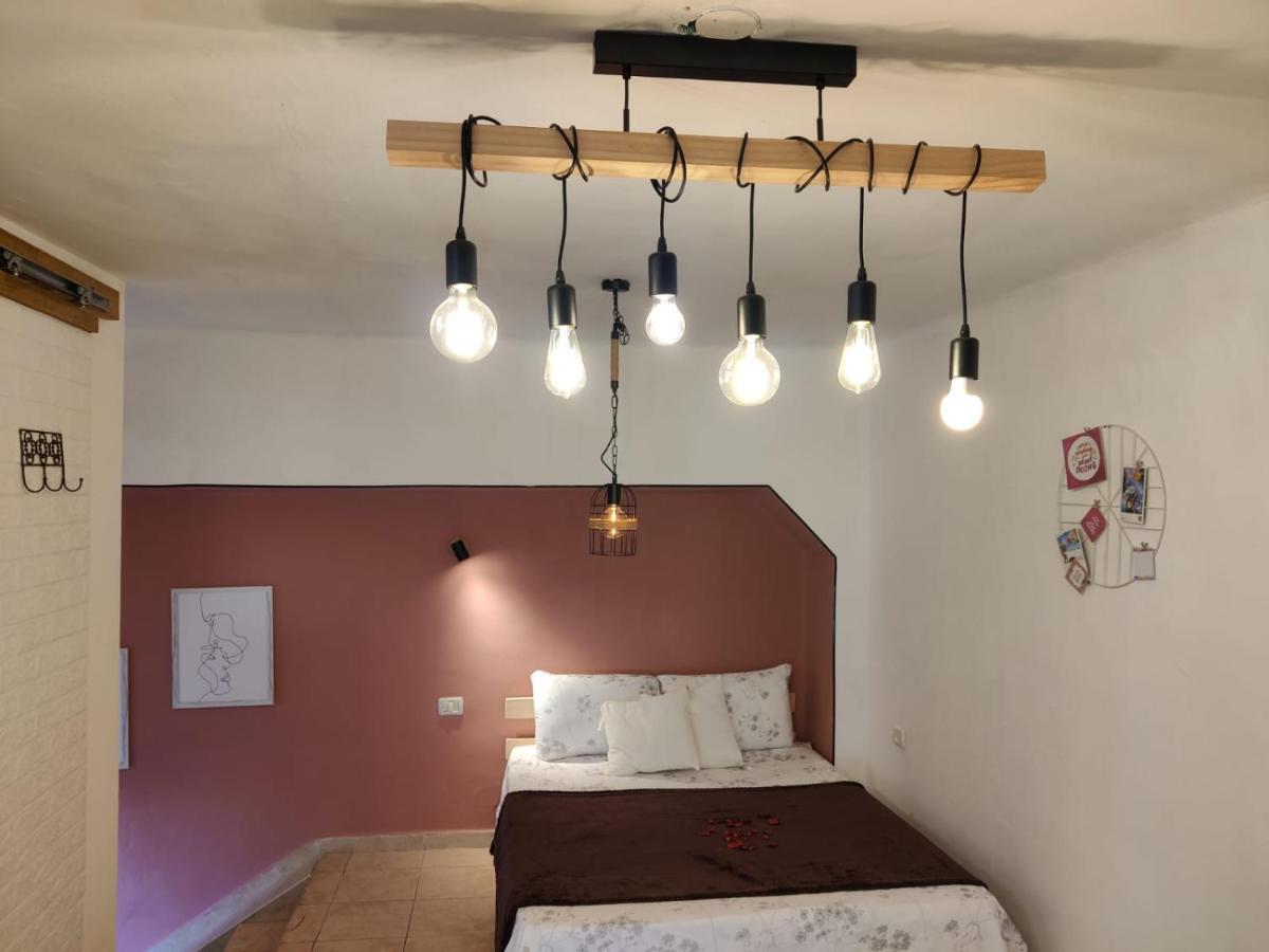 דירה לזוג על שוק מחנה יהודה Apartment เยรูซาเลม ภายนอก รูปภาพ
